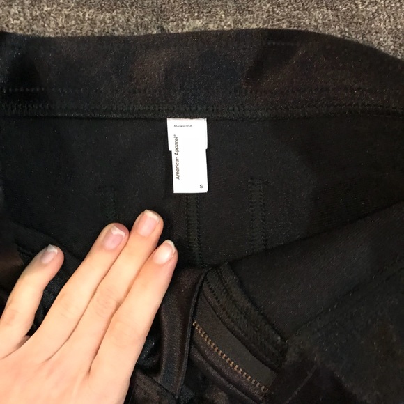 American apparel hot shorts size s - Picture 2 of 3